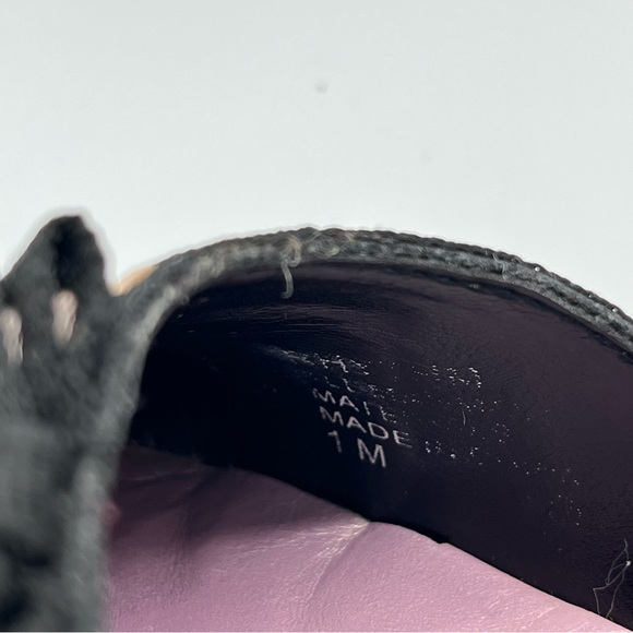 MUDD - Girls Black BlockHeel , Closed Toe Shoe sz 1 - Picture 4 of 6